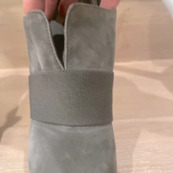 - GIANNI BINI GREY SUEDE HEELED BOOTIE SIZE 7.5 - Picture 3 of 14